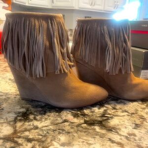 CHINESE LAUNDRY- FRINGE BURNISHED BOOTIES-BRAND NEW 9.5